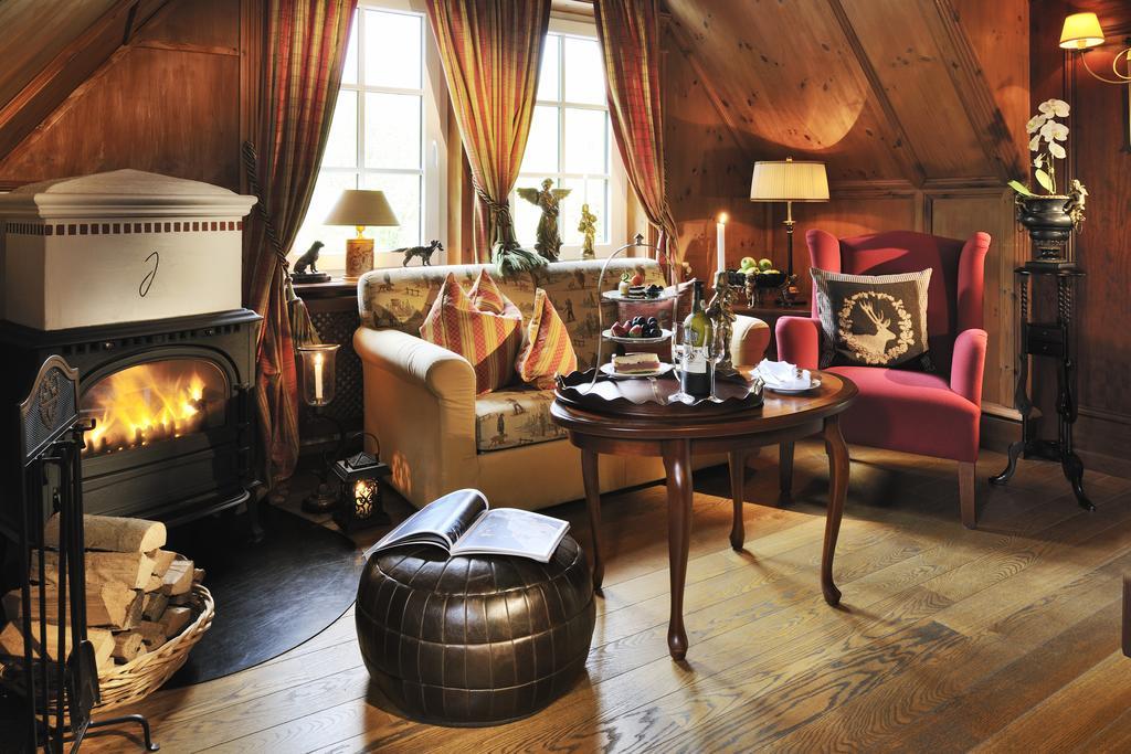 Relais & Chateaux Jagdhof Glashuette Bad Laasphe Ruang foto